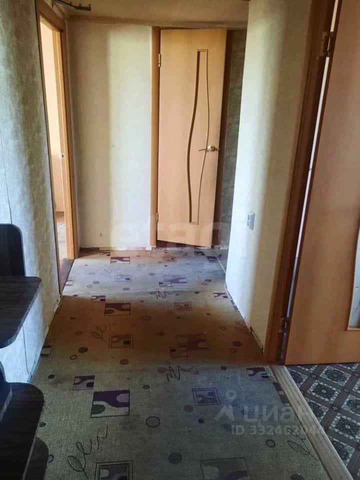 Россия, Волгоградская область, Светлоярский район, село Большие Чапурники, 1-й микрорайон, 2