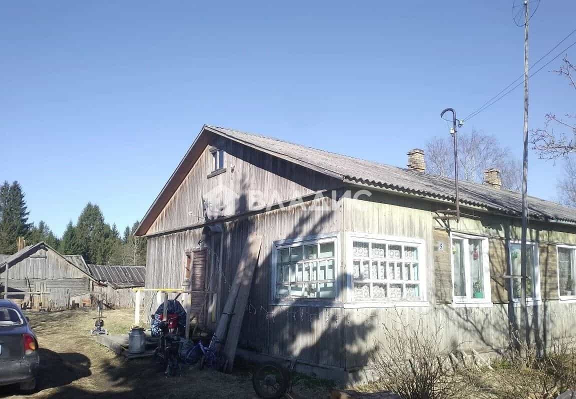 Россия, Республика Карелия, Суоярвский муниципальный округ, посёлок Пийтсиёки, Пионерская улица, 5