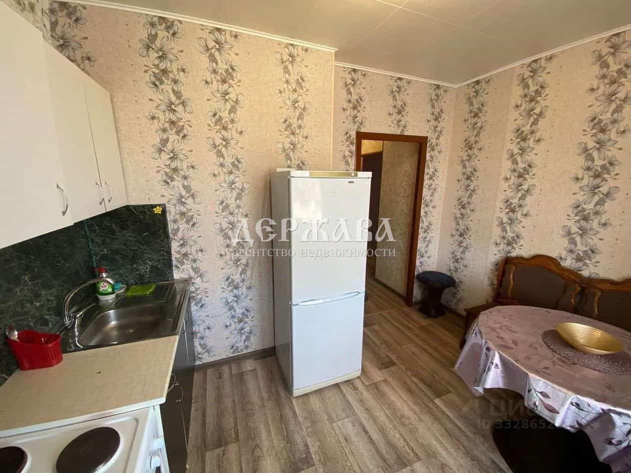 Россия, Белгородская область, Старый Оскол, микрорайон Восточный, 3А, фото 4