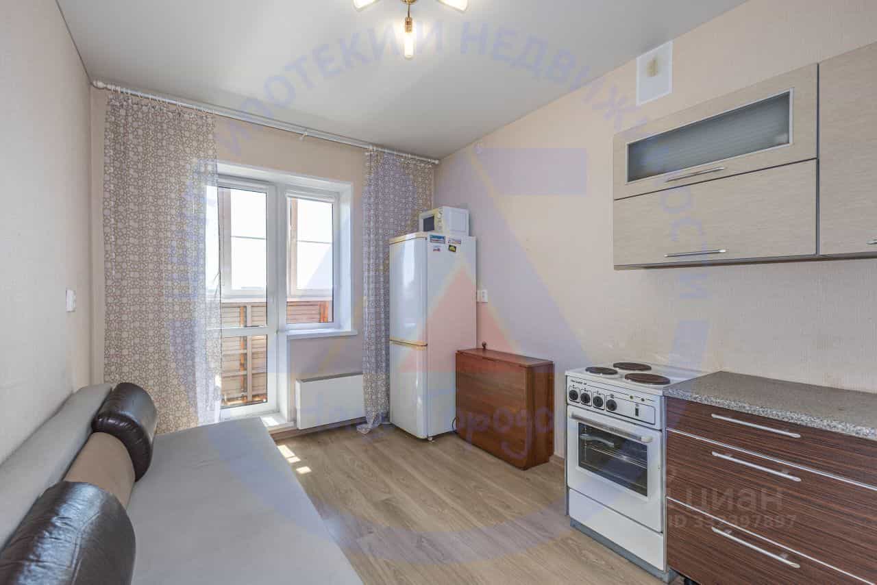 Россия, Курган, жилой район Заозёрный, 16-й микрорайон, 11, фото 6