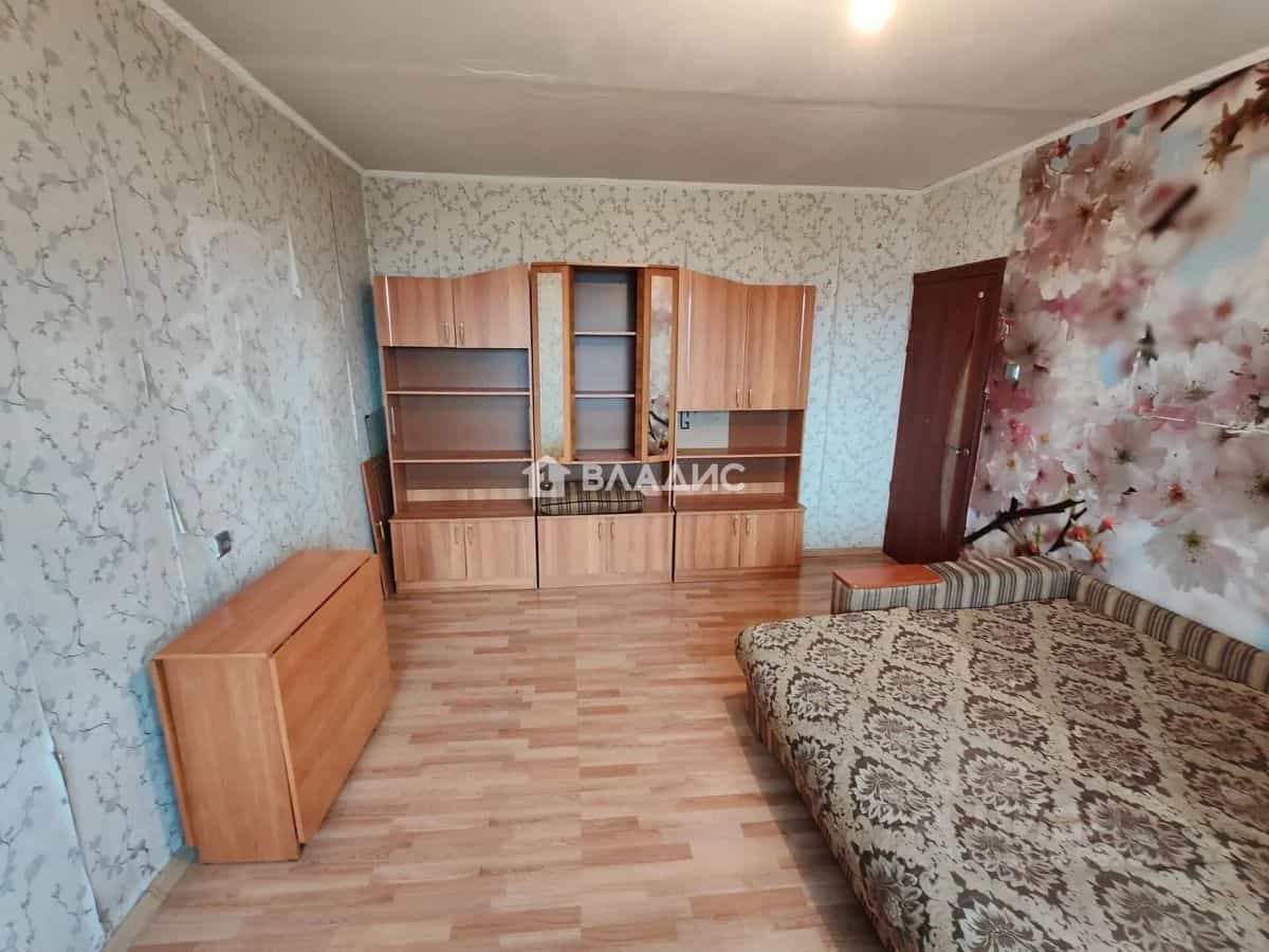 Россия, Республика Бурятия, Улан-Удэ, 102-й микрорайон, улица Ринчино, 8, фото 9