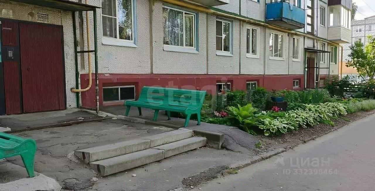 Россия, Брянская область, Карачев, улица Тургенева, 1, фото 11