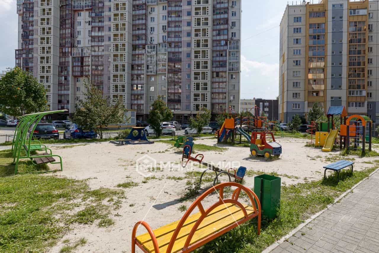 Россия, Челябинск, улица Александра Шмакова, 31, фото 26