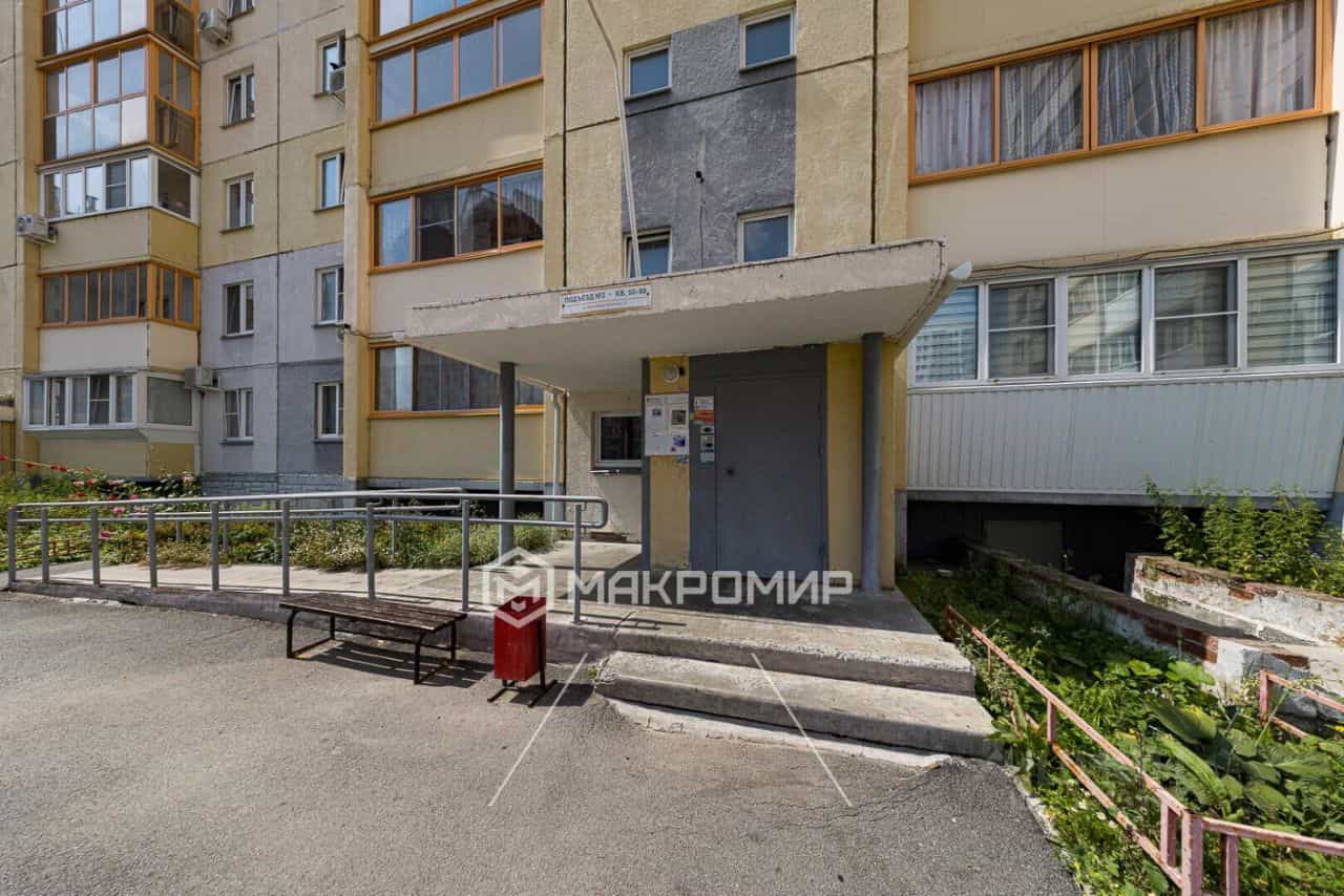 Россия, Челябинск, улица Александра Шмакова, 31, фото 28