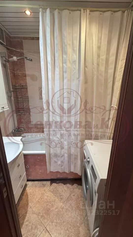 Россия, Курган, жилой район Заозёрный, 2-й микрорайон, 3, фото 9