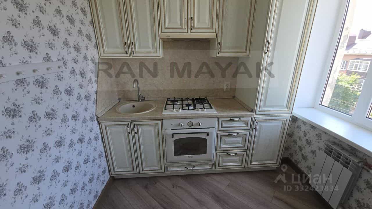 Россия, Республика Адыгея (Адыгея), Майкоп, улица Шовгенова, 4, фото 2