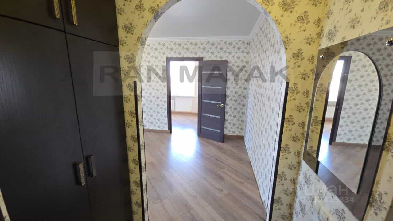 Россия, Республика Адыгея (Адыгея), Майкоп, улица Шовгенова, 4, фото 8