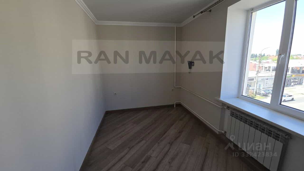 Россия, Республика Адыгея (Адыгея), Майкоп, улица Шовгенова, 4, фото 11
