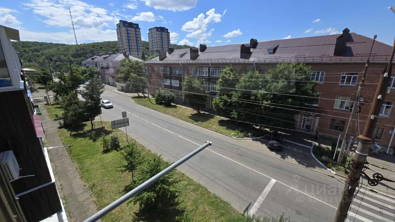 Россия, Республика Адыгея (Адыгея), Майкоп, улица Шовгенова, 4, фото 16