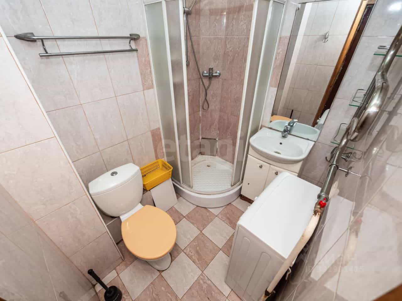 Россия, Новосибирск, улица Кошурникова, 47/1, фото 18