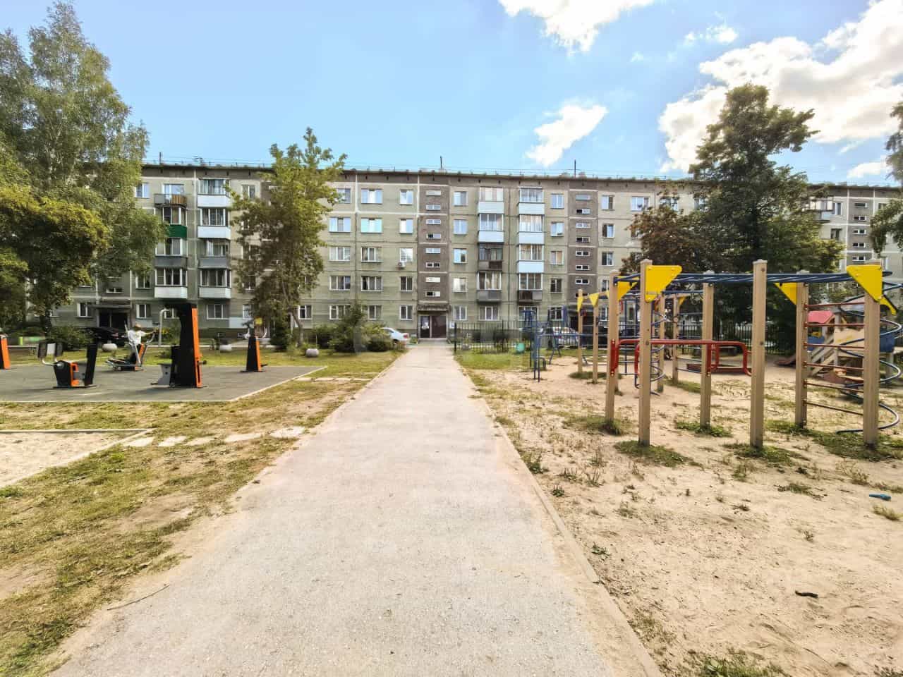 Россия, Новосибирск, улица Кошурникова, 47/1, фото 30