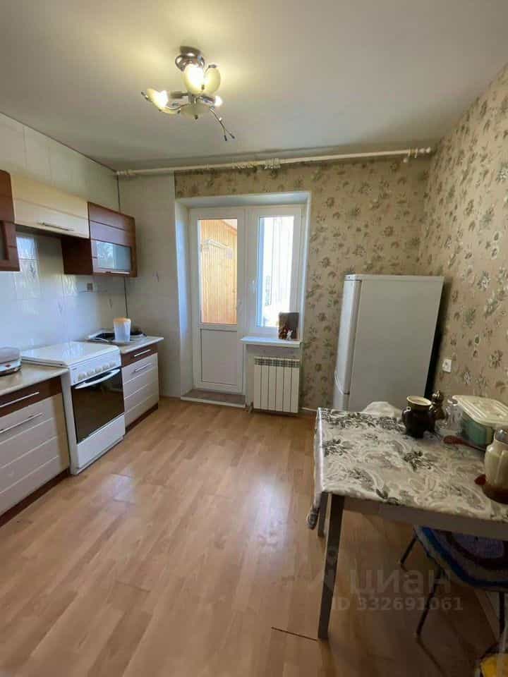 Россия, Ленинградская область, Кириши, проспект Героев, 19, фото 2