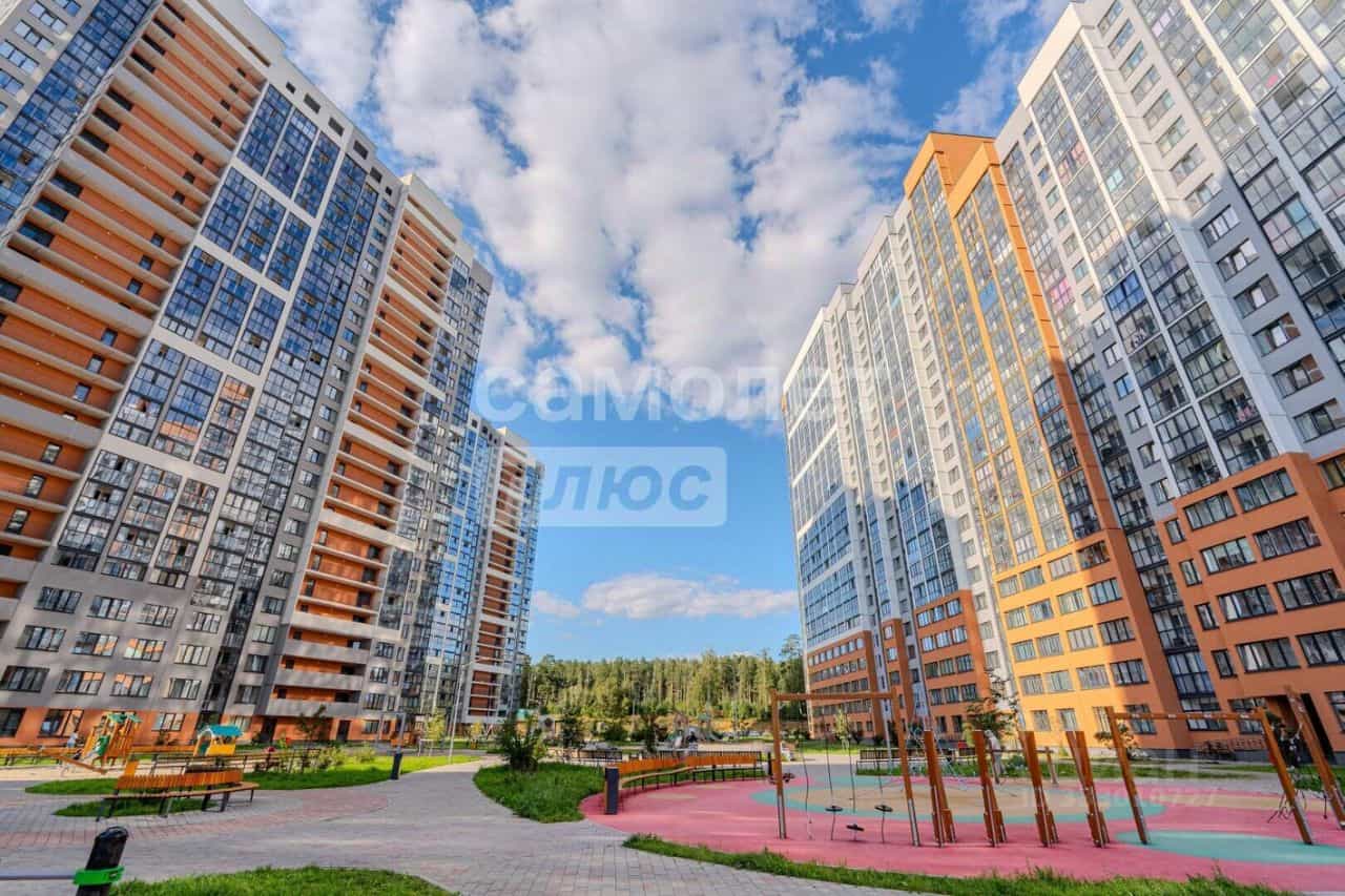 Россия, Свердловская область, Екатеринбург, жилой район Уктус, микрорайон Светлый, 12, фото 23