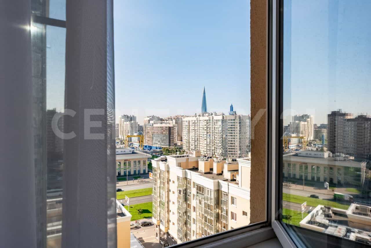 Россия, Санкт-Петербург, улица Оптиков, 37, фото 5