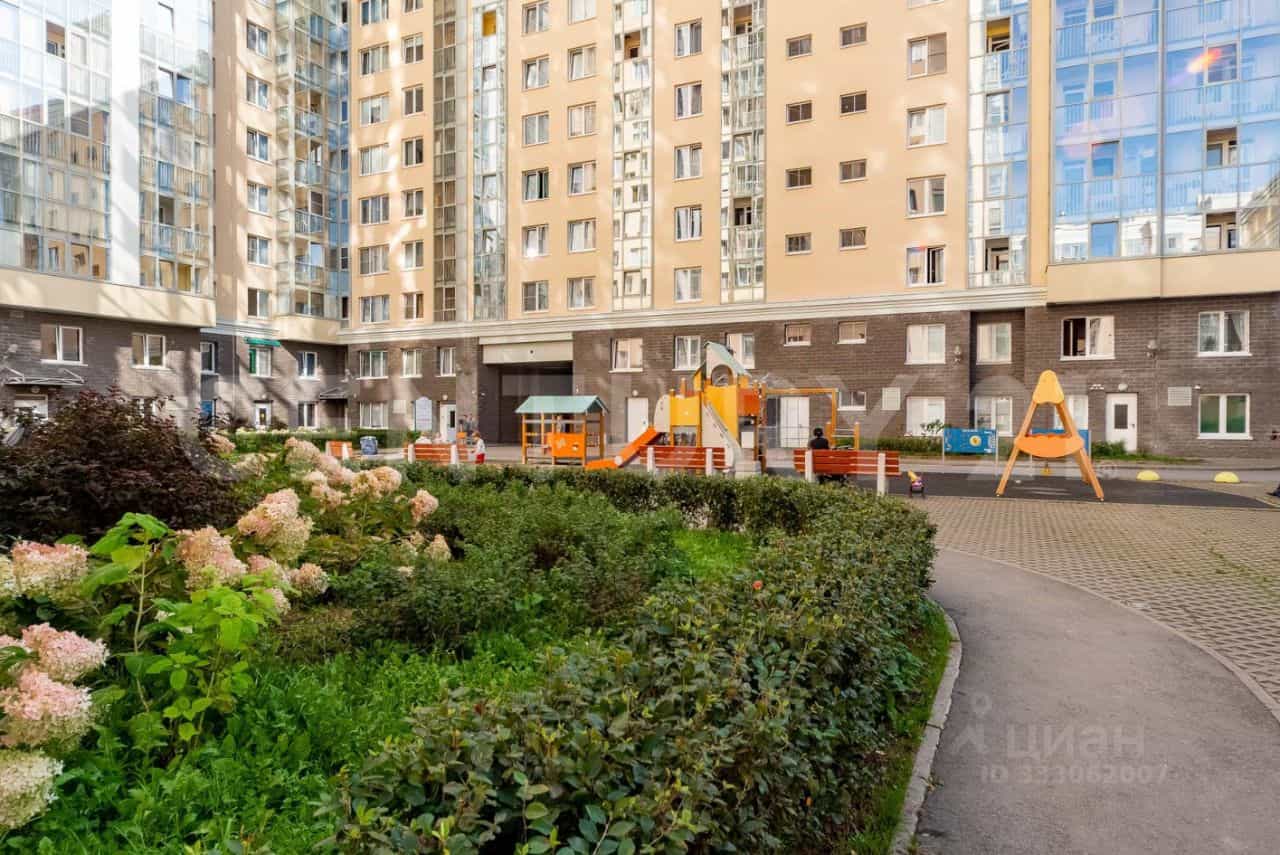 Россия, Санкт-Петербург, улица Оптиков, 37, фото 39