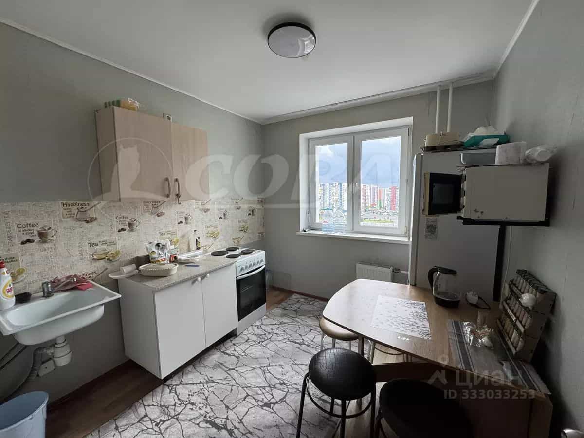Россия, Тюмень, улица Пермякова, 83к2, фото 10