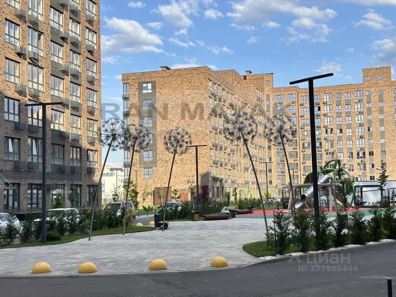 Россия, Республика Адыгея (Адыгея), Майкоп, улица 12 Марта, 181, фото 2