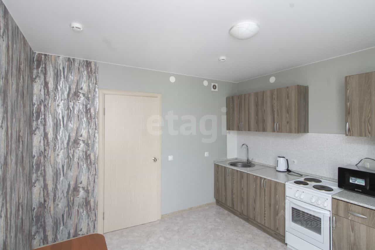 Россия, Тюмень, улица Республики, 204к13, фото 4