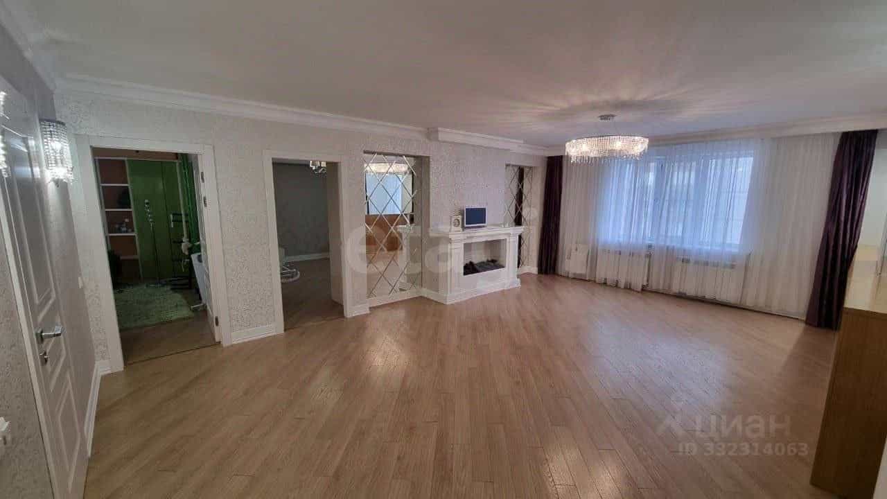 Россия, Воронеж, улица Перевёрткина, 1/8, фото 5