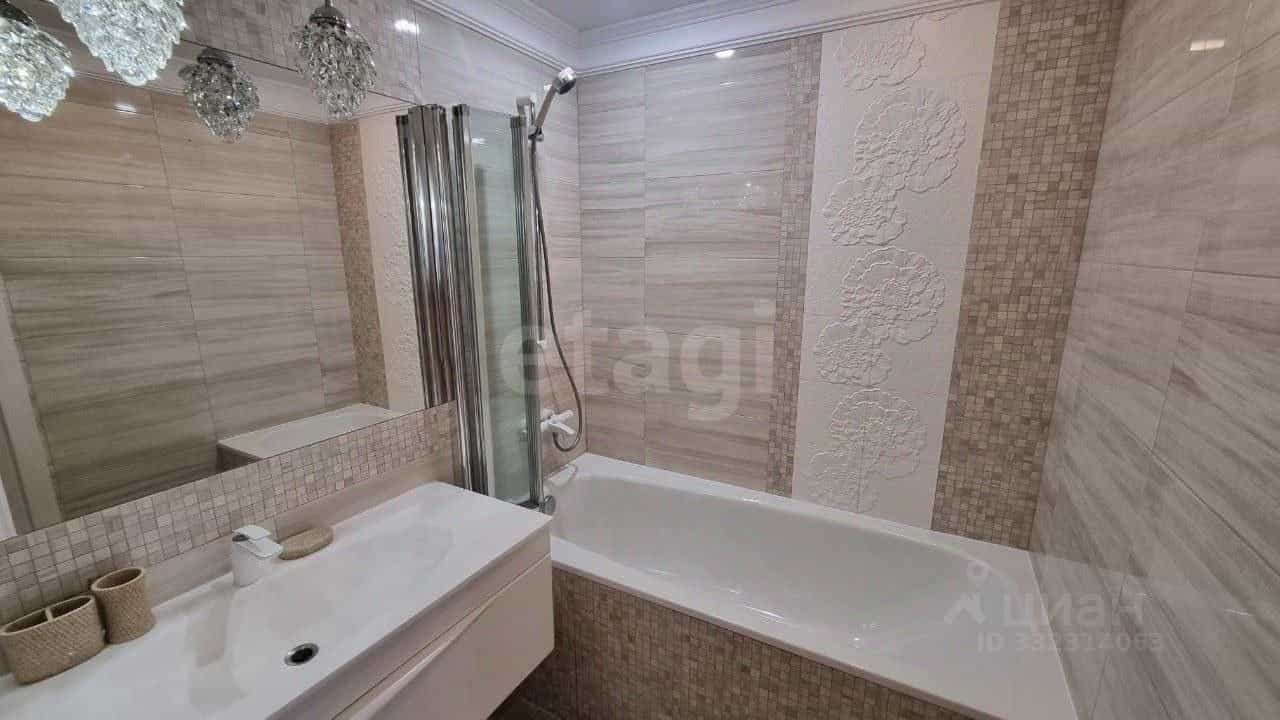 Россия, Воронеж, улица Перевёрткина, 1/8, фото 18