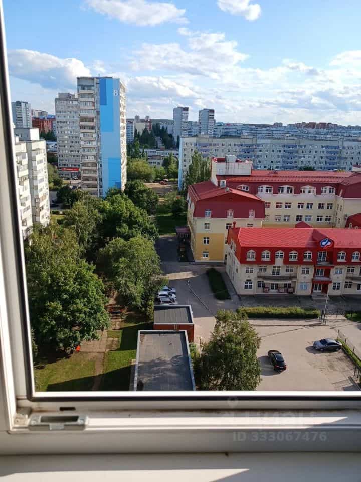 Россия, Самарская область, Тольятти, улица 70 лет Октября, 37, фото 3