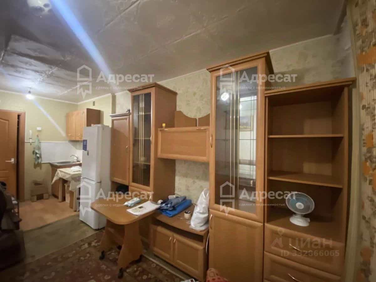 Россия, Волгоградская область, Волжский, улица имени Генерала Карбышева, 56