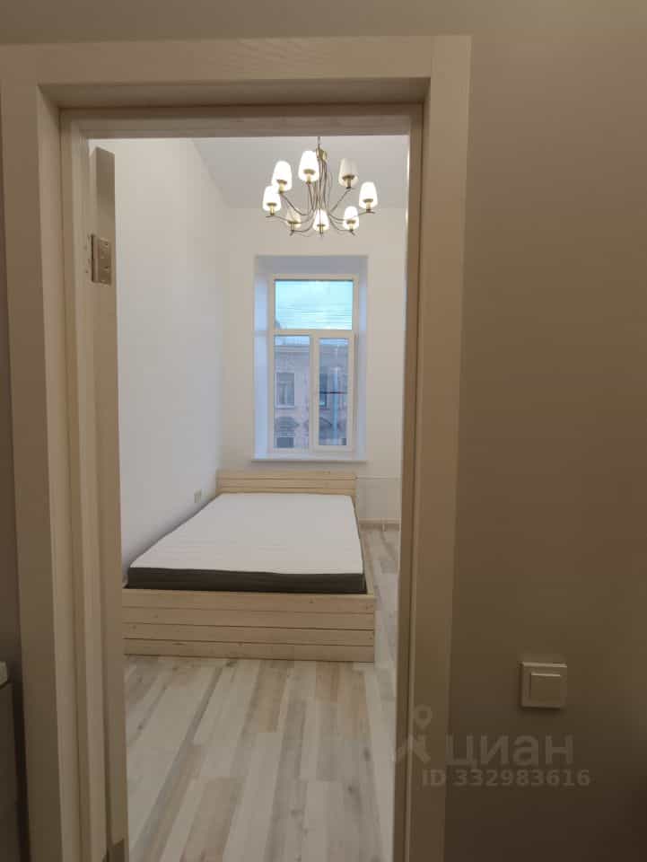 Россия, Санкт-Петербург, улица Радищева, 8, фото 2