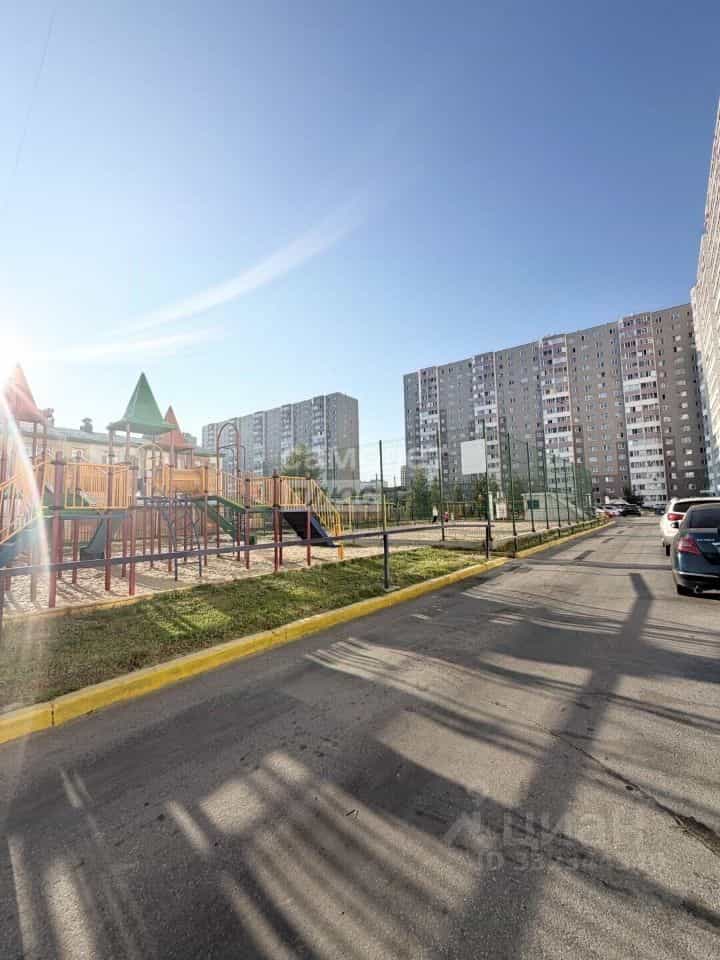 Россия, Ханты-Мансийский автономный округ — Югра, Сургут, улица Крылова, 32, фото 49
