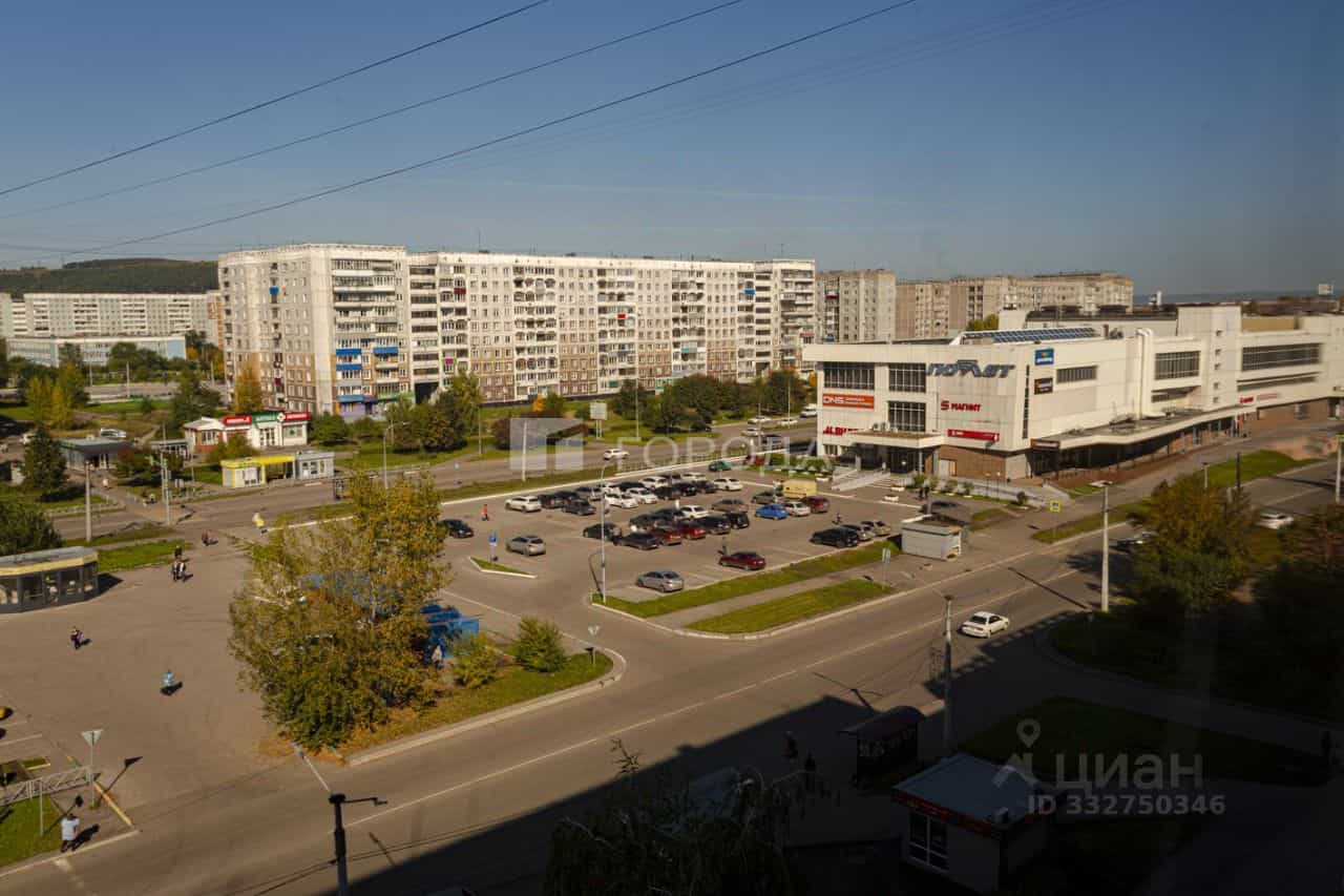 Россия, Кемеровская область — Кузбасс, Новокузнецк, микрорайон Новобайдаевский, проспект Шахтёров, 12, фото 3