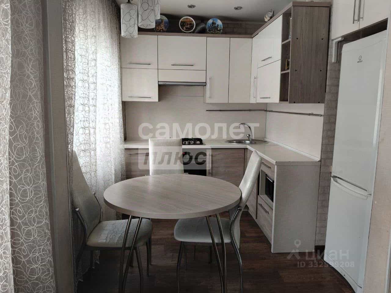 Россия, Алтайский край, Бийск, Ленинградская улица, 111