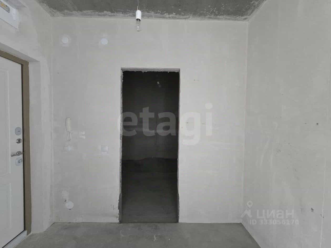 Россия, Тюмень, улица Сергея Свиридова, 15, фото 9