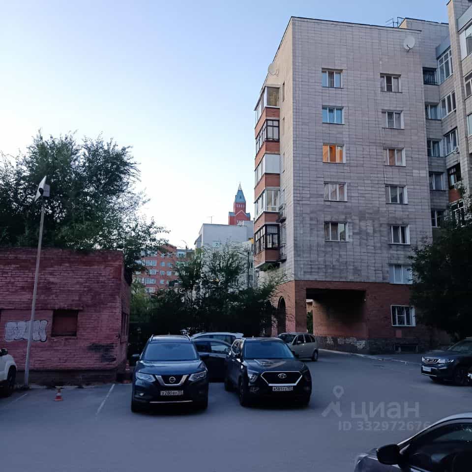Россия, Омск, улица Чкалова, 37, фото 2
