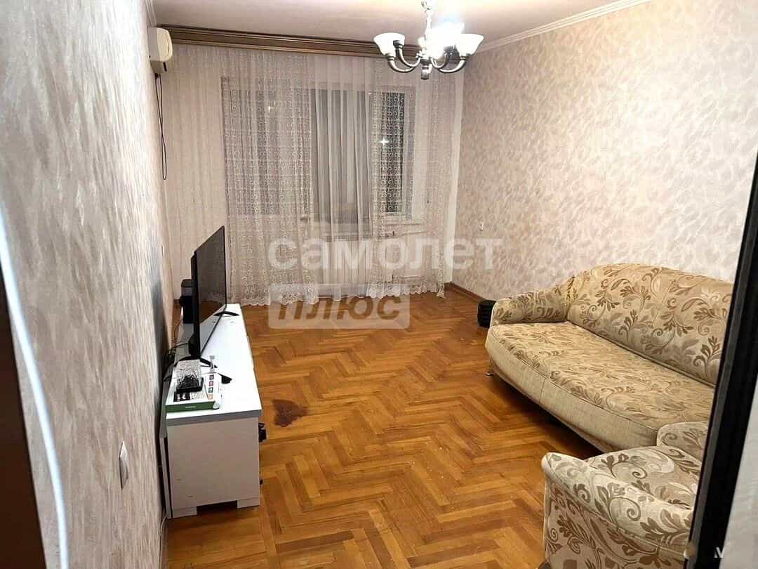 Россия, Республика Калмыкия, Элиста, 8-й микрорайон, 3, фото 3