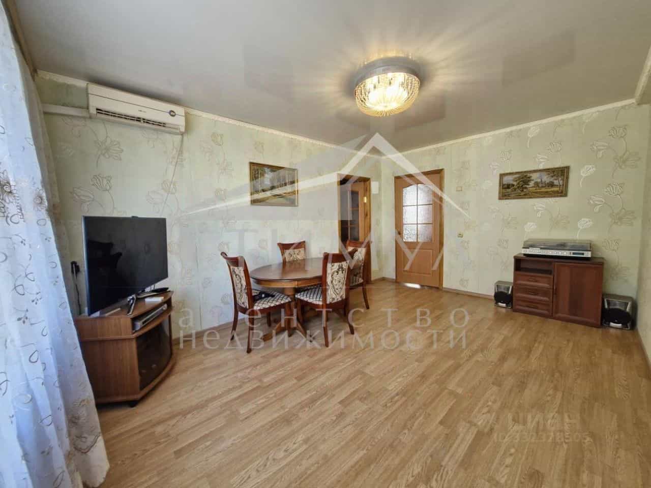 Россия, Саратовская область, Энгельс, улица Колотилова, 18, фото 9