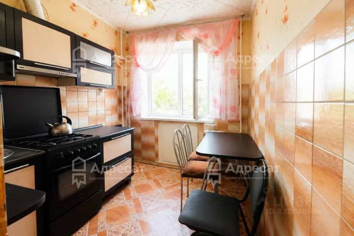 Россия, Волгоградская область, Волжский, проспект имени Ленина, 135