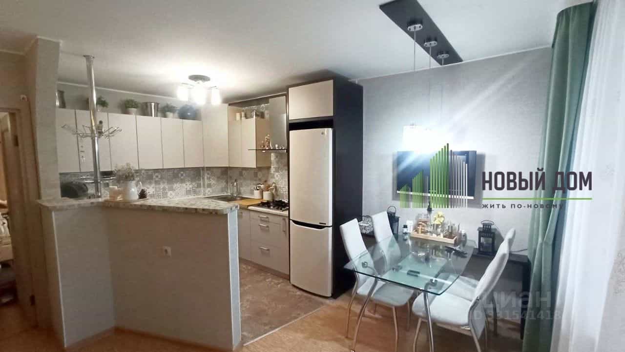 Россия, Великий Новгород, проспект Александра Корсунова, 42к2, фото 9