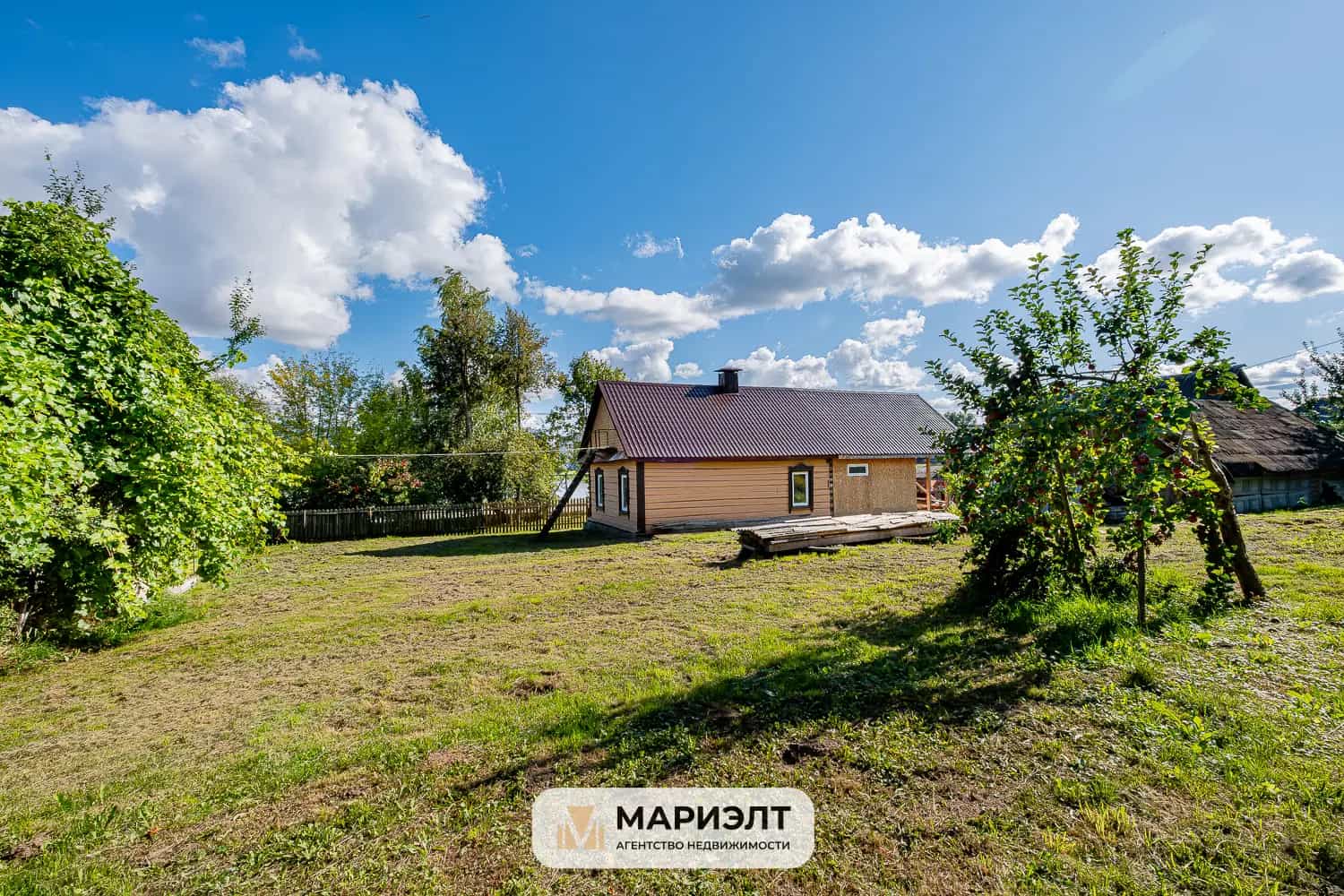 Беларусь, Минская область, Логойск, улица Крылова, 12, фото 4