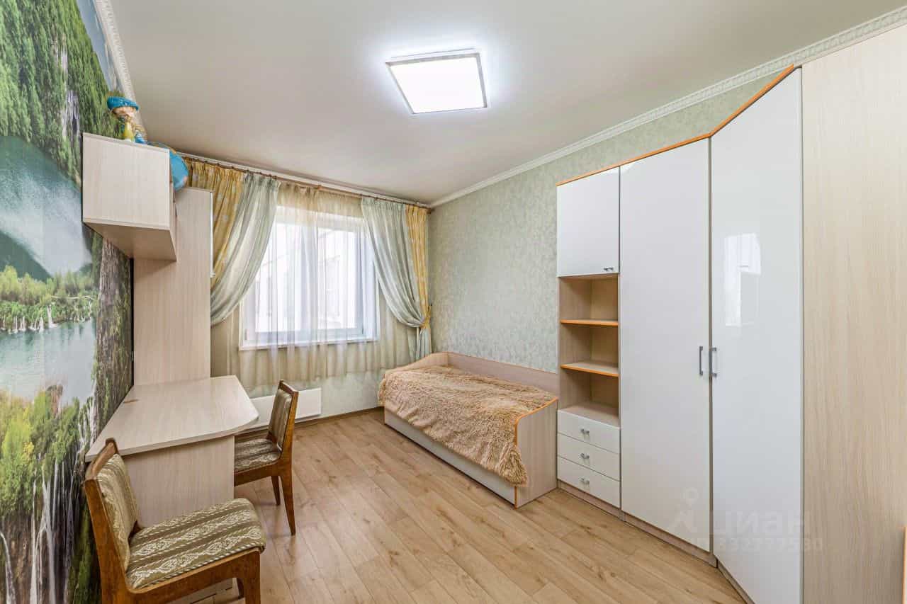 Россия, Челябинск, улица Братьев Кашириных, 157, фото 8