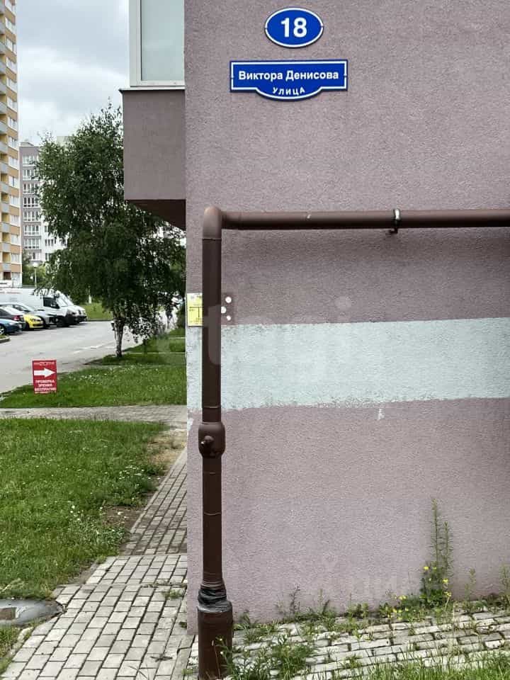 Россия, Калининград, улица Виктора Денисова, 18, фото 22
