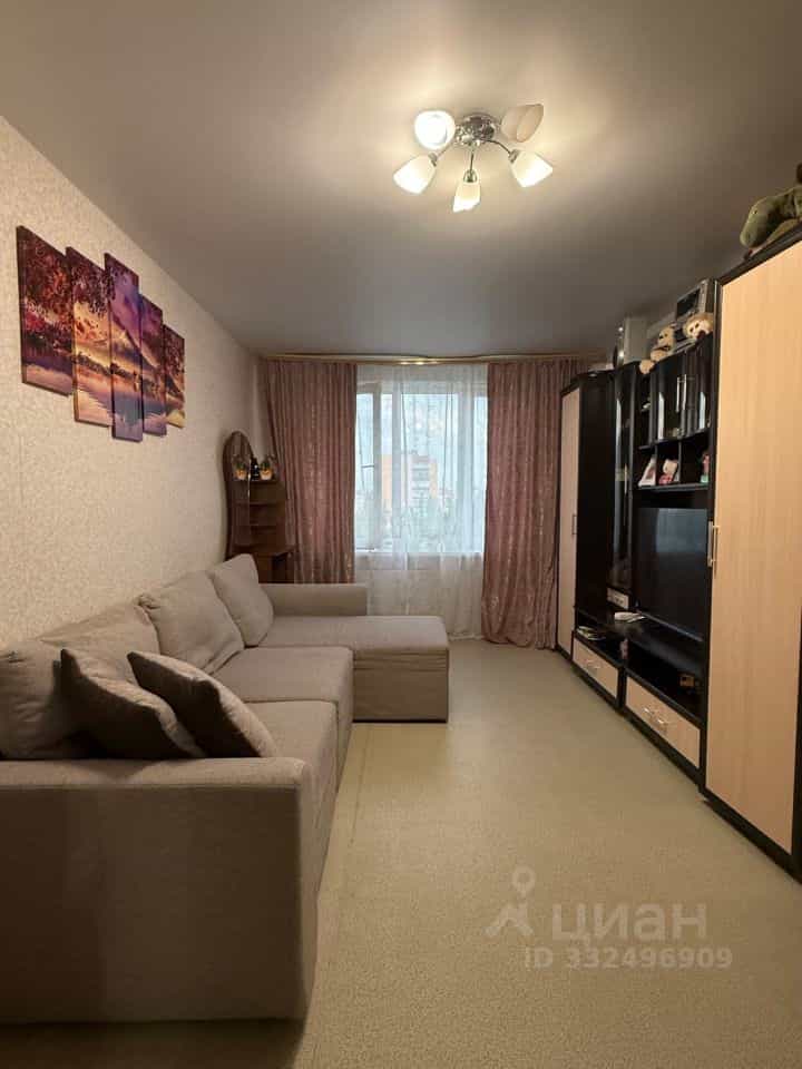 Россия, Самарская область, Тольятти, проспект Степана Разина, 48, фото 3