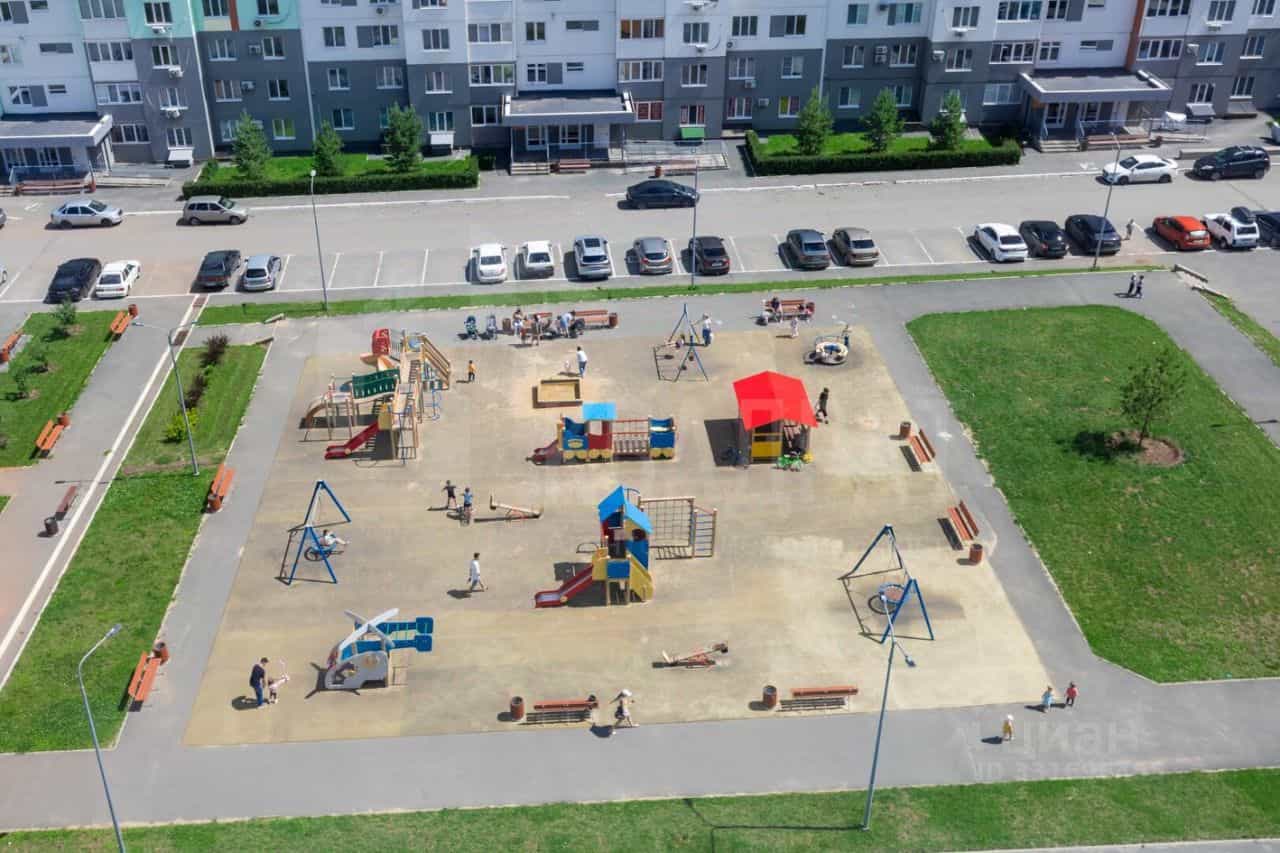 Россия, Оренбург, улица Братьев Хусаиновых, 4/1, фото 31