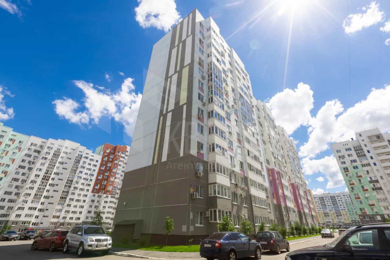 Россия, Оренбург, улица Братьев Хусаиновых, 4/1, фото 33