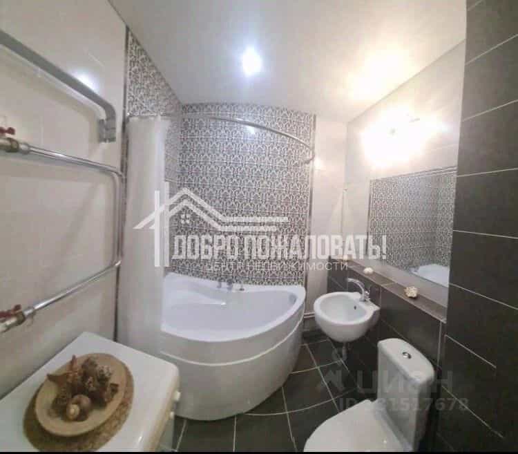 Россия, Республика Хакасия, Абакан, улица Комарова, 9Б, фото 10