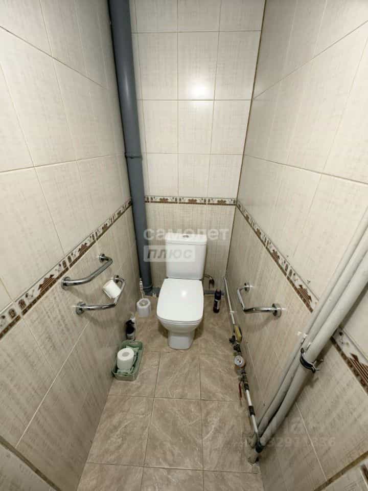 Россия, Республика Калмыкия, Элиста, 2-й микрорайон, 13Б, фото 8