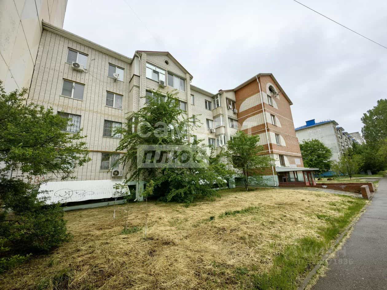 Россия, Республика Калмыкия, Элиста, 2-й микрорайон, 13Б, фото 12