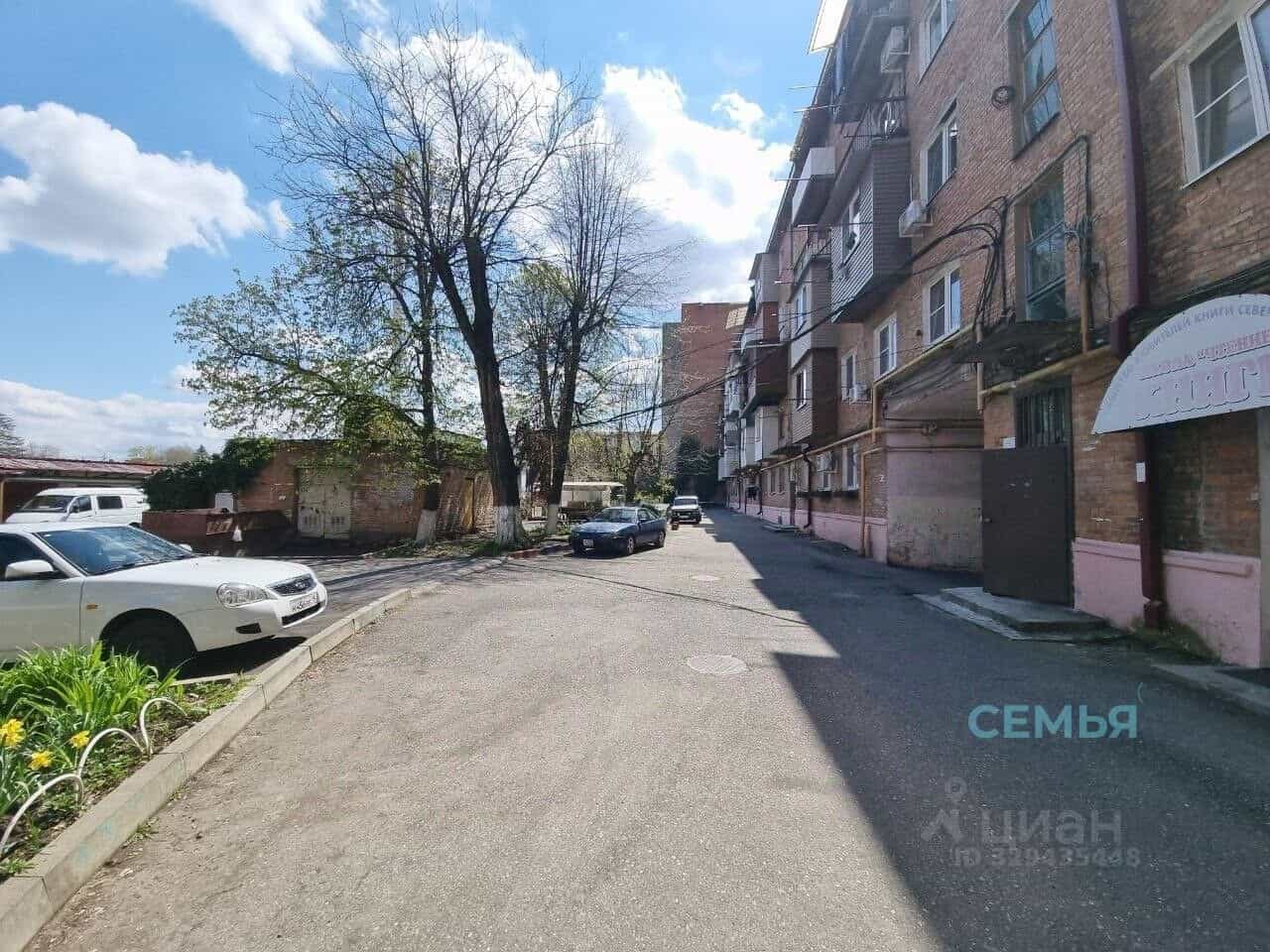 Россия, Республика Северная Осетия — Алания, Владикавказ, Ростовская улица, 14, фото 16