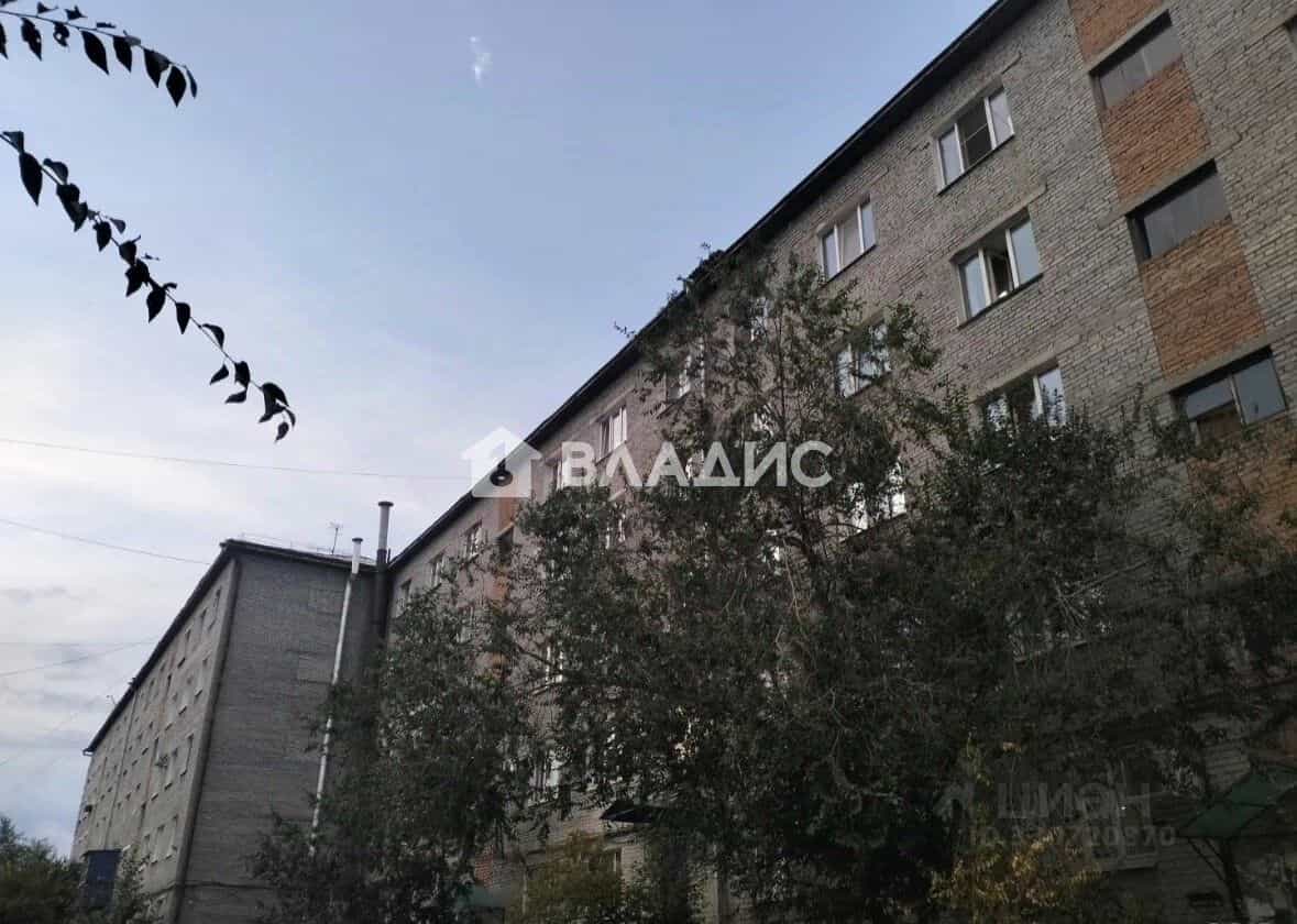 Россия, Республика Бурятия, Улан-Удэ, улица Добролюбова, 5, фото 9