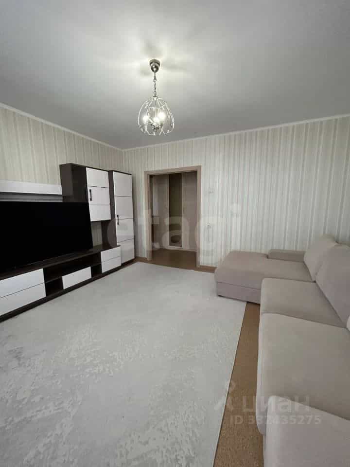 Россия, Красноярск, Караульная улица, 82, фото 3