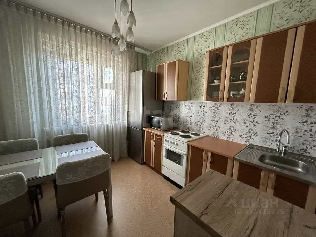 Россия, Красноярск, Караульная улица, 82, фото 9