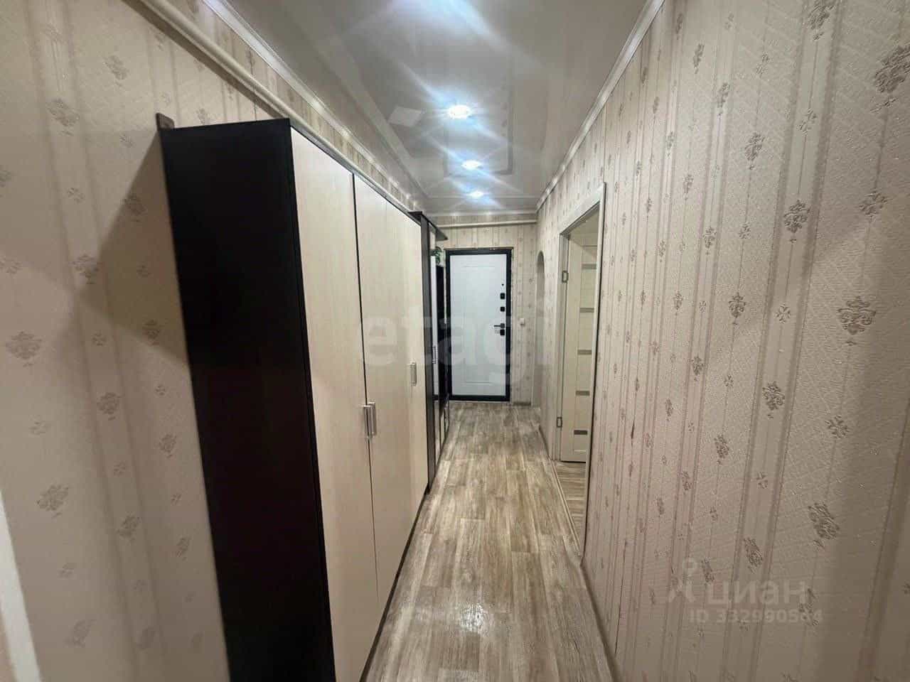 Россия, Белгородская область, Старый Оскол, микрорайон Лесной, 13, фото 15